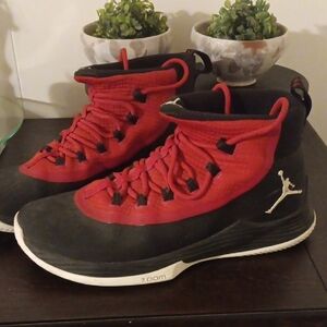 Jordan Men's Red and Black Athletic Shoes